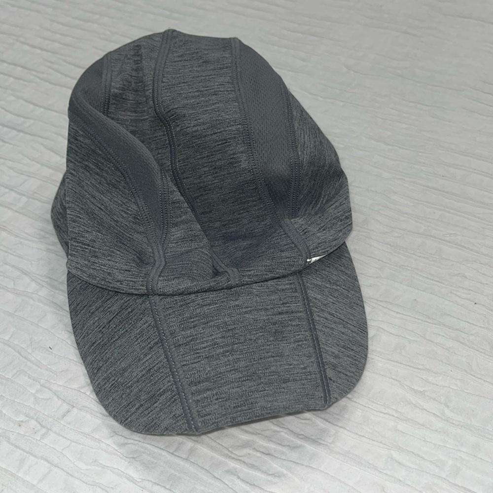 Athleta hat cap 🧢 active light weight stretch‎ workout gray